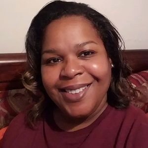 Meet your Posher, Cornelia